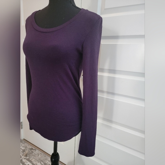 Aritzia Wilfred free shirt - Picture 3 of 6